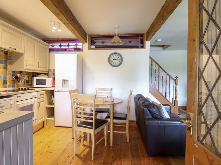 Stabal Cottage, listing photograph 4