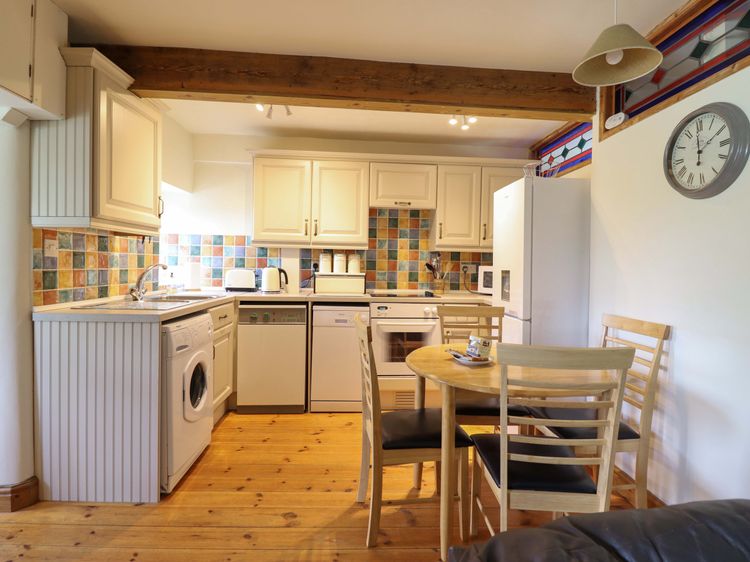 Stabal Cottage, listing photograph 9