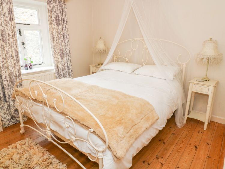 Sandy Cottage, listing photograph 11