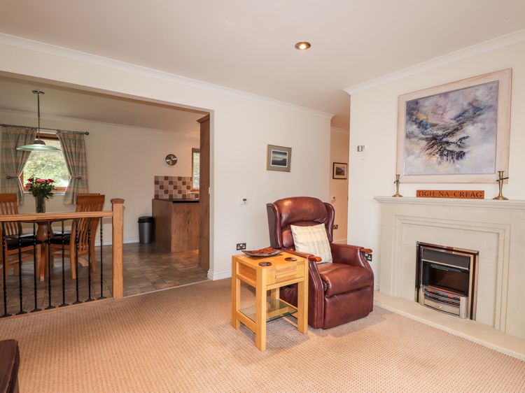 Tigh na Creag, listing photograph 3