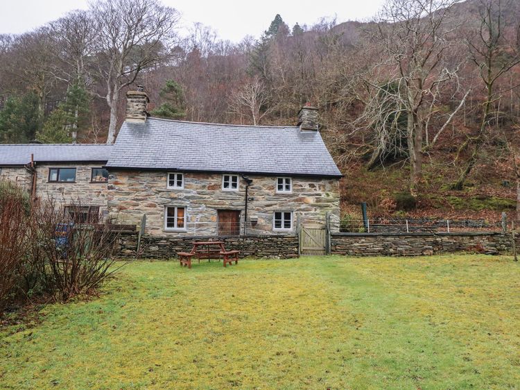 Tafarn Trip, listing photograph 2