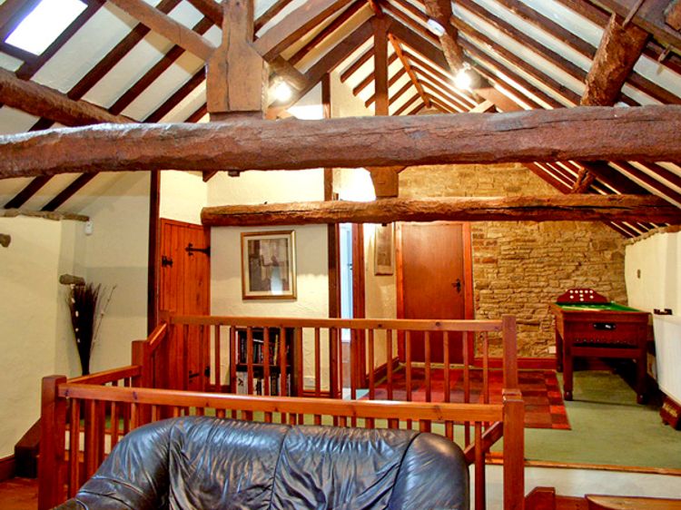 The Loft, listing photograph 5