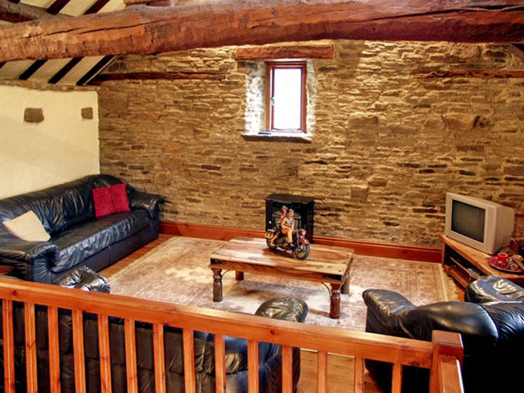 The Loft, listing photograph 3