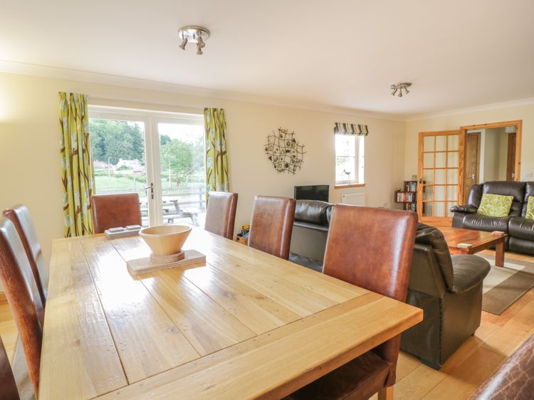 Lon Cottage, listing photograph 8