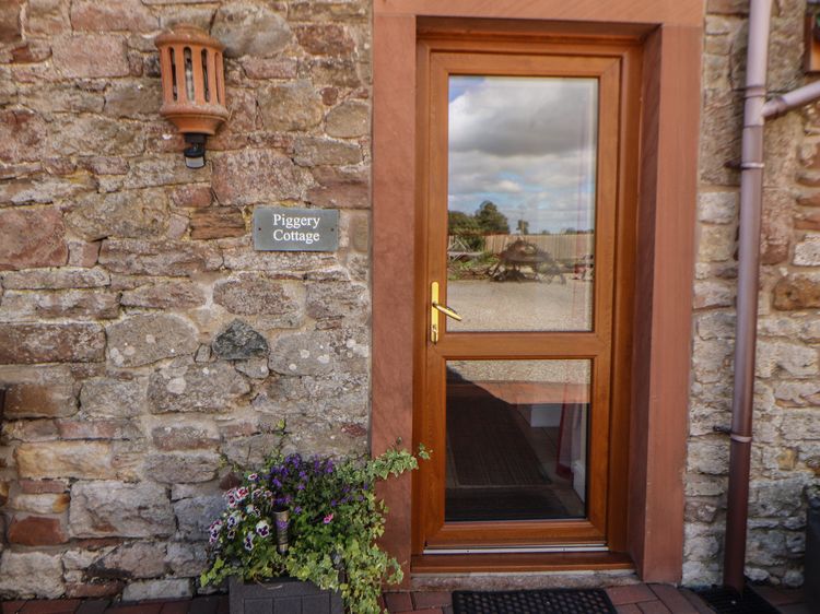 Piggery Cottage, listing photograph 2