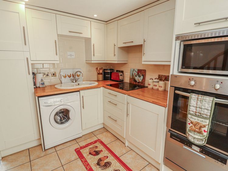 Piggery Cottage, listing photograph 10