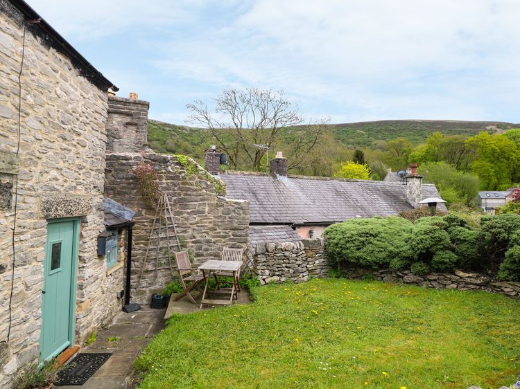 Sunny Bank View, listing photograph 3