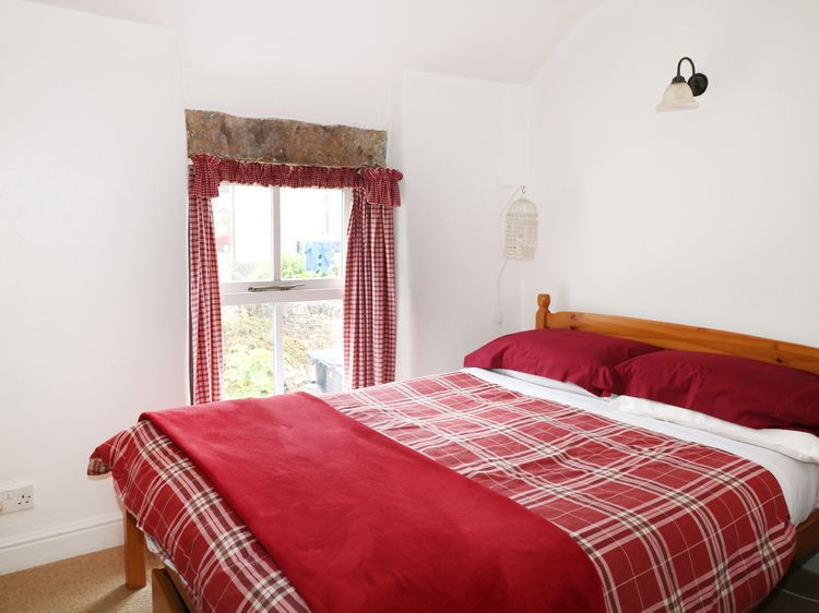Sunny Bank View, listing photograph 11