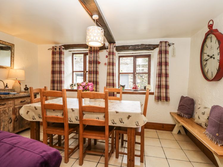 14 Low Row, listing photograph 10