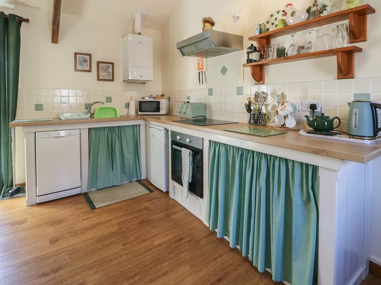 Lily Cottage, listing photograph 5