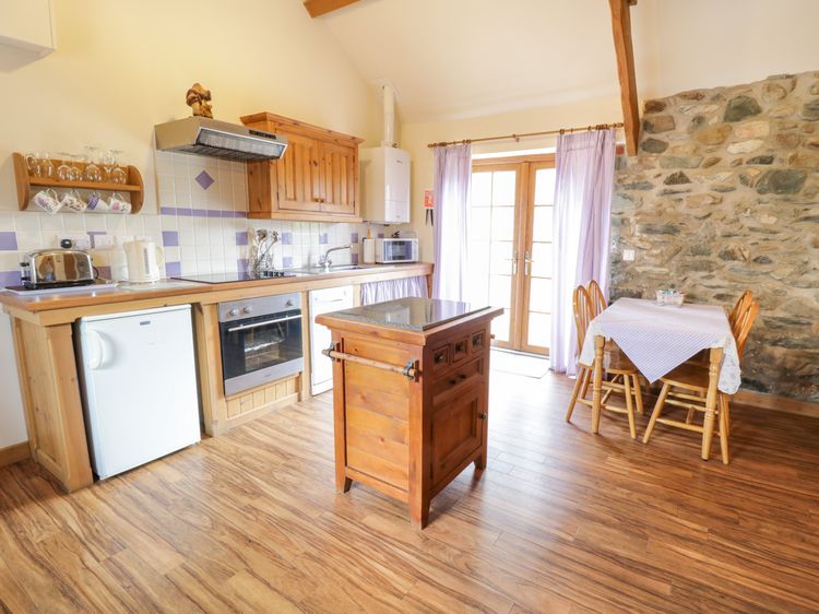 Lavender Cottage, listing photograph 6