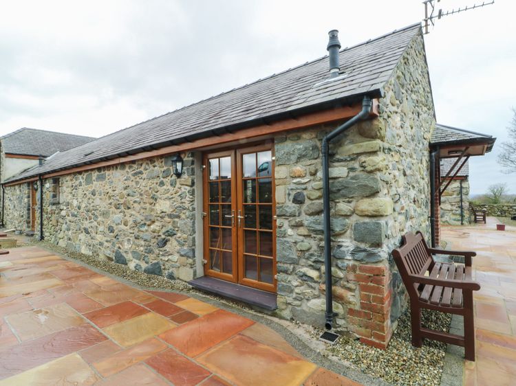 Lavender Cottage, listing photograph 2