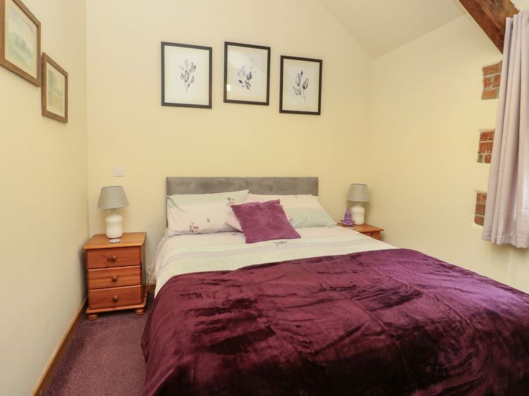 Lavender Cottage, listing photograph 7
