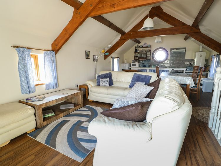 Bluebell Cottage, listing photograph 3
