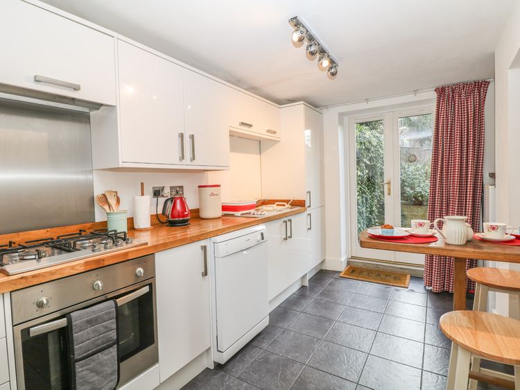 The Garden Flat, listing photograph 7