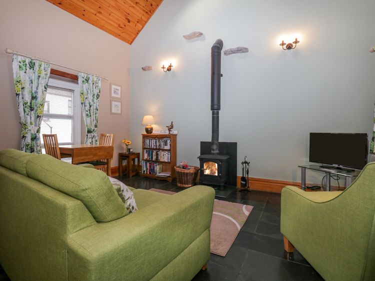 Thimble Cottage, listing photograph 3