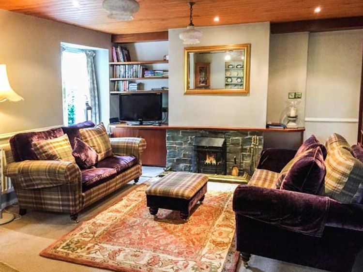 Gavel Cottage, listing photograph 2