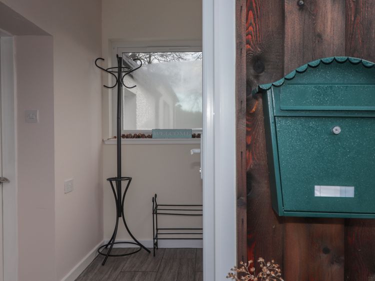 Lilac Cottage, listing photograph 2