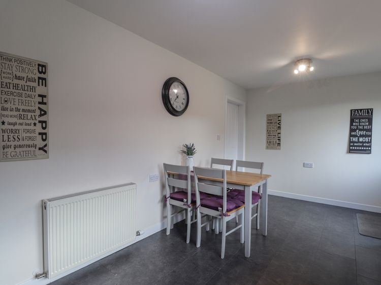 Lilac Cottage, listing photograph 9