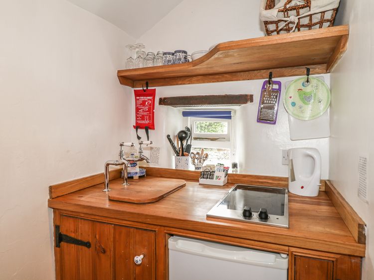 The Studio, listing photograph 8