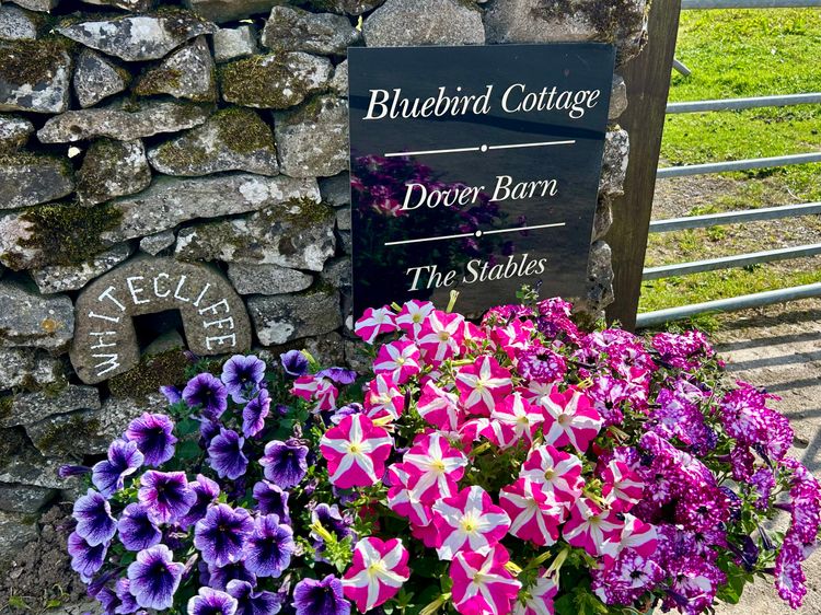 Bluebird Cottage, listing photograph 2