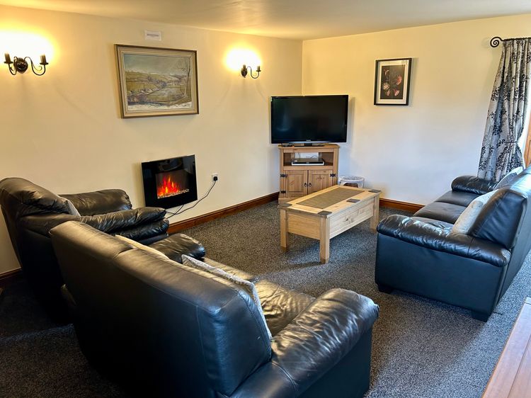Bluebird Cottage, listing photograph 3
