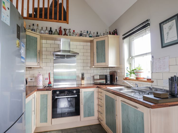 Ridge End Cottage, listing photograph 9