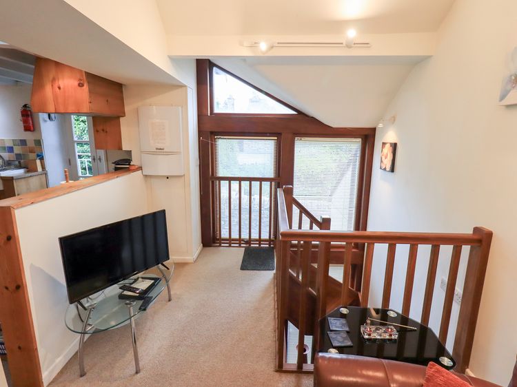 Wood Cottage, listing photograph 5