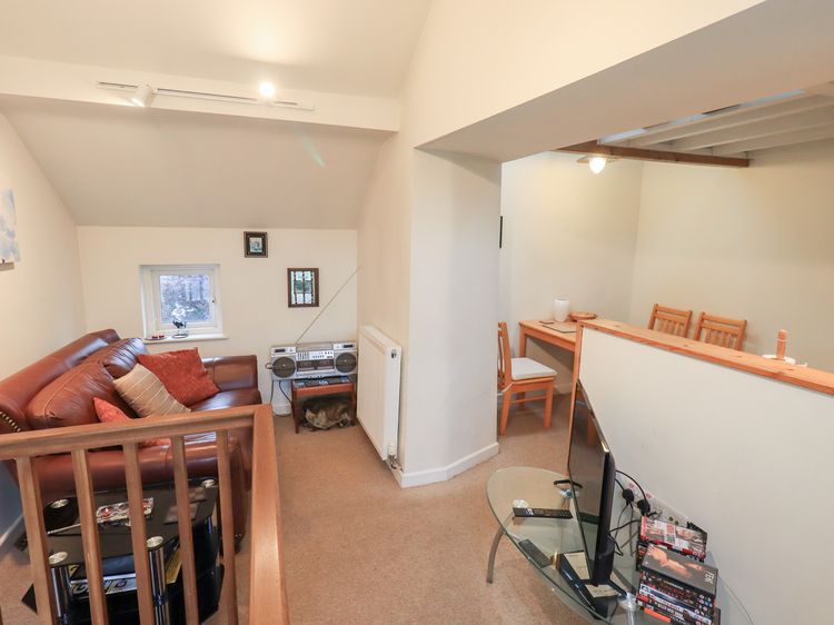 Wood Cottage, listing photograph 6