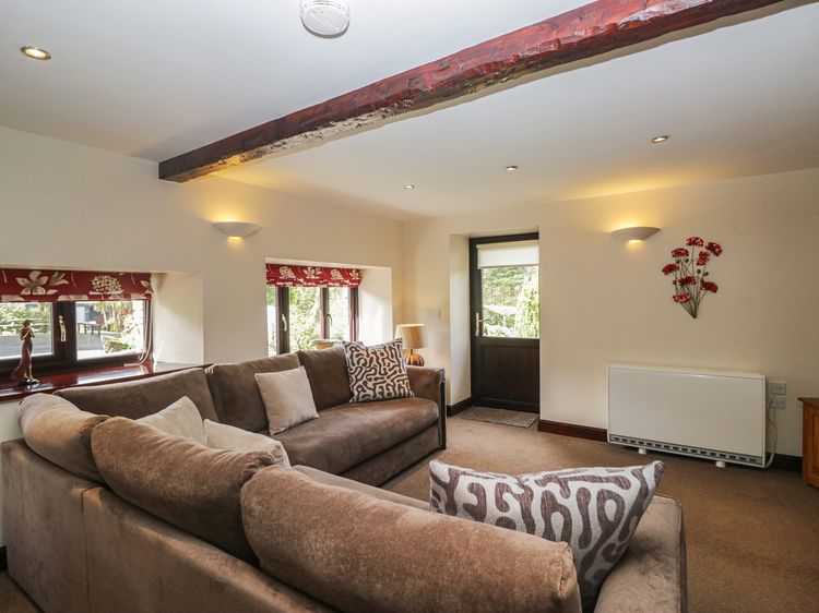 Woodside Barn, listing photograph 3