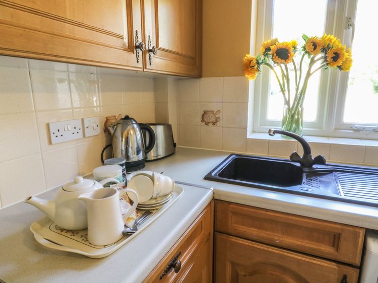 Bramble Cottage, listing photograph 7