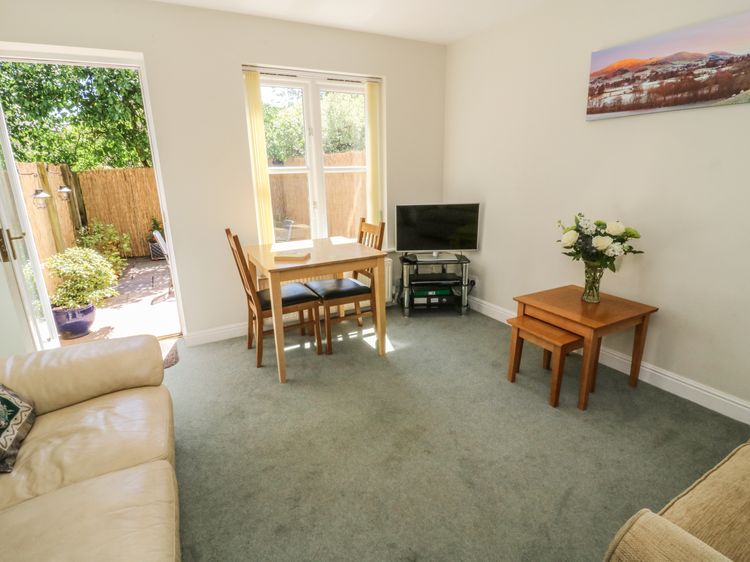 Bramble Cottage, listing photograph 4