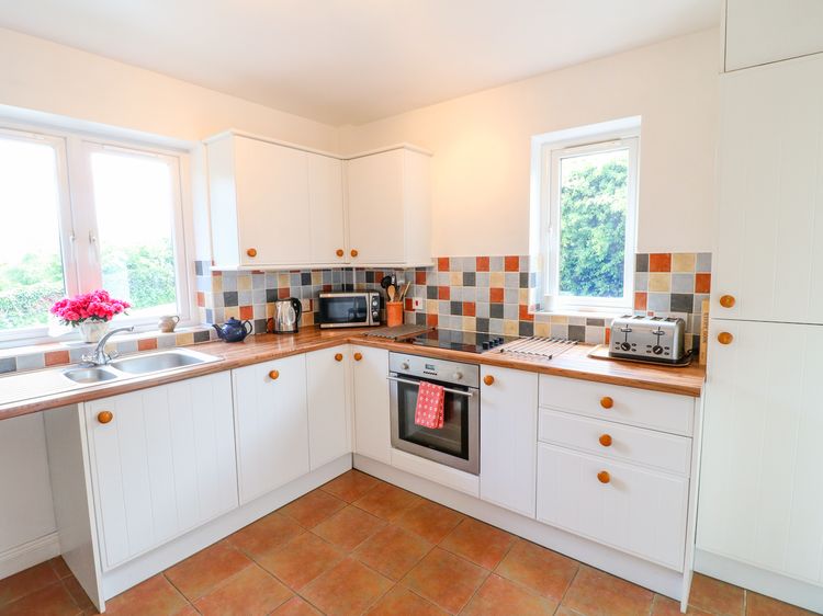 Barks Cottage, listing photograph 9