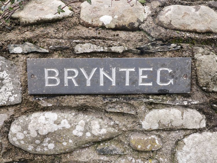 Brynteg, listing photograph 3