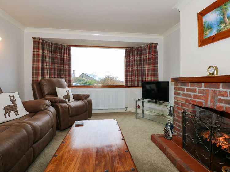 Brynteg, listing photograph 4