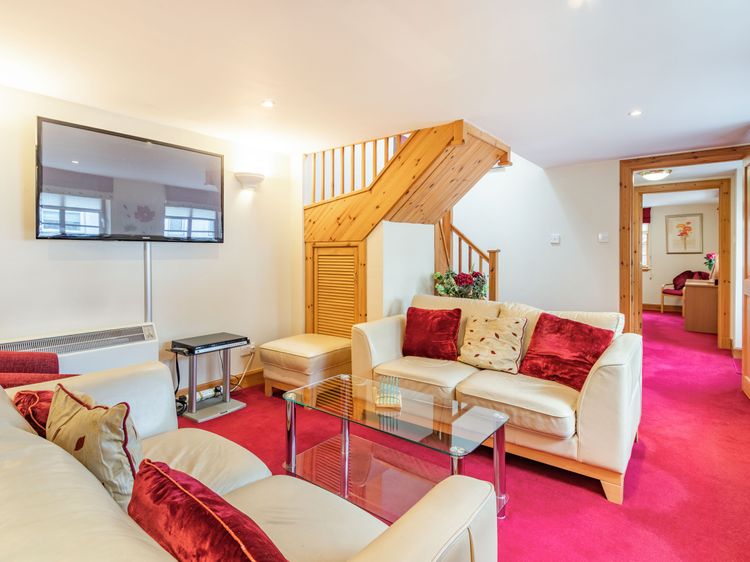 Dunstaffnage Cottage, listing photograph 4