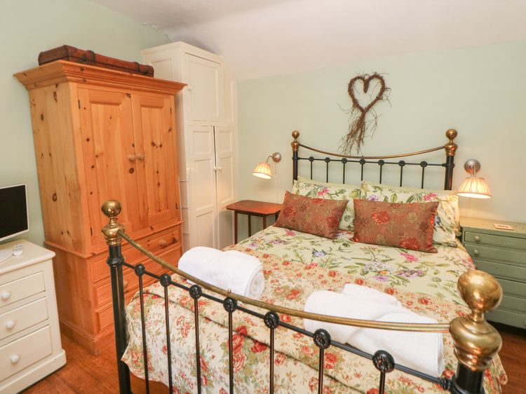 Clematis Cottage, listing photograph 8