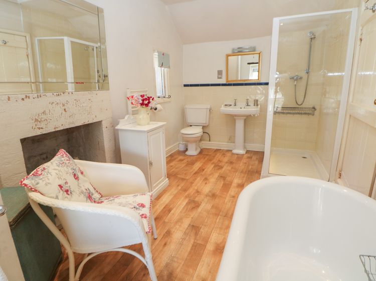 Clematis Cottage, listing photograph 12