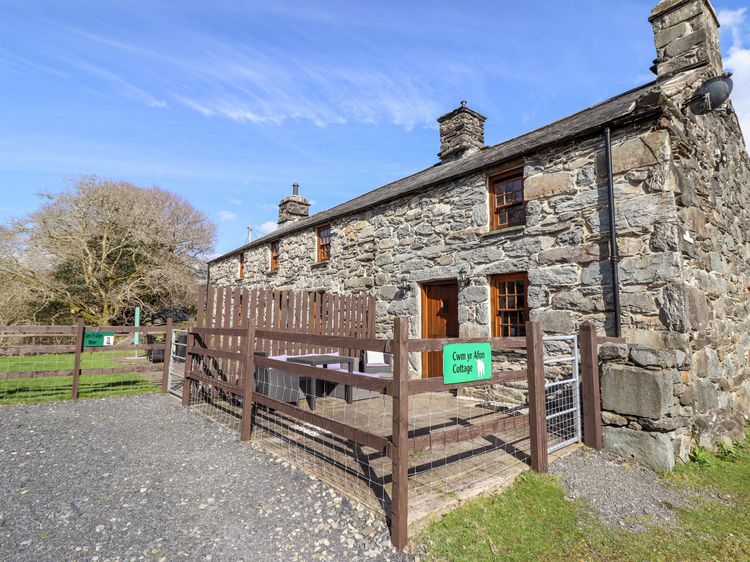 Cwm Yr Afon Cottage, listing photograph 2