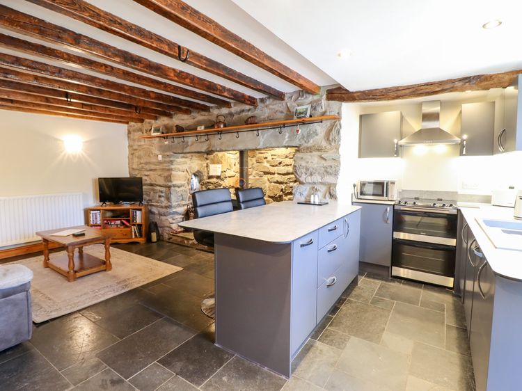 Cwm Yr Afon Cottage, listing photograph 3