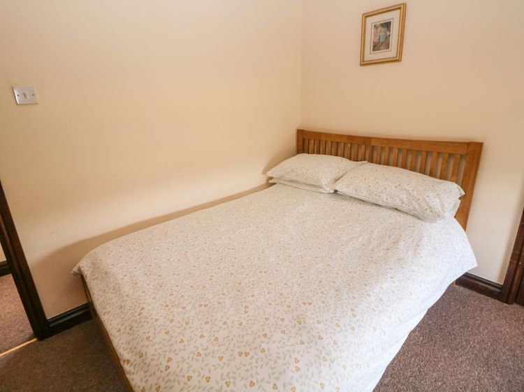 Downsdale Cottage, listing photograph 12