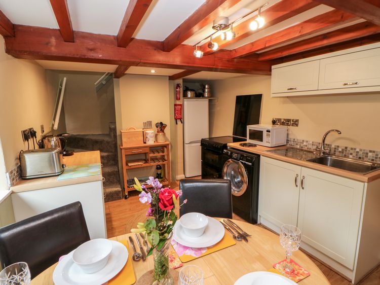 Margaret's Cottage, listing photograph 9