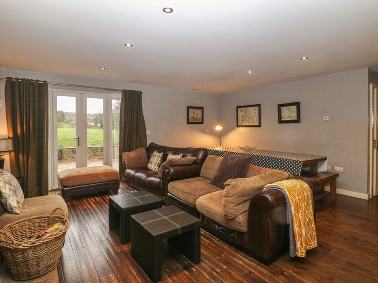 Heythrop, listing photograph 2