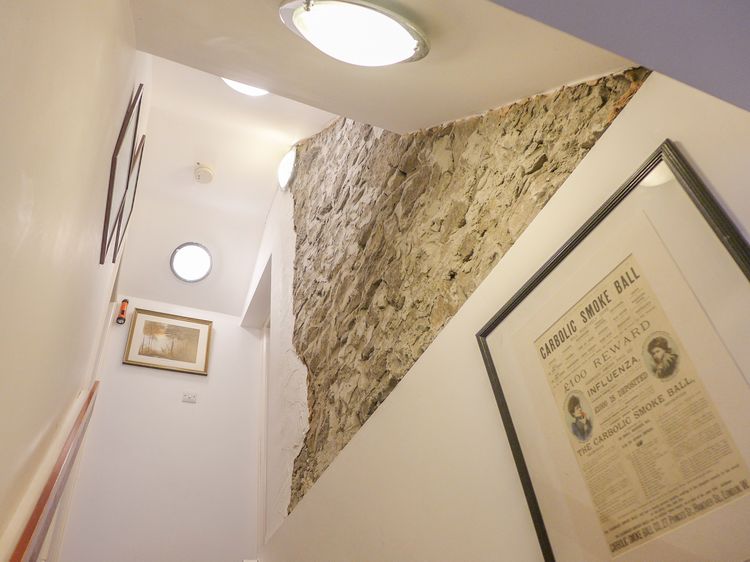2 Primitive Mews, listing photograph 5