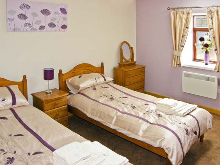 Ty Isaf Penrhyddion, listing photograph 7