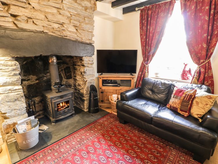 Glan-yr-Afon Cottage, listing photograph 7