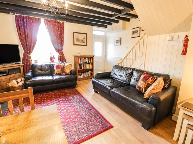 Glan-yr-Afon Cottage, listing photograph 9