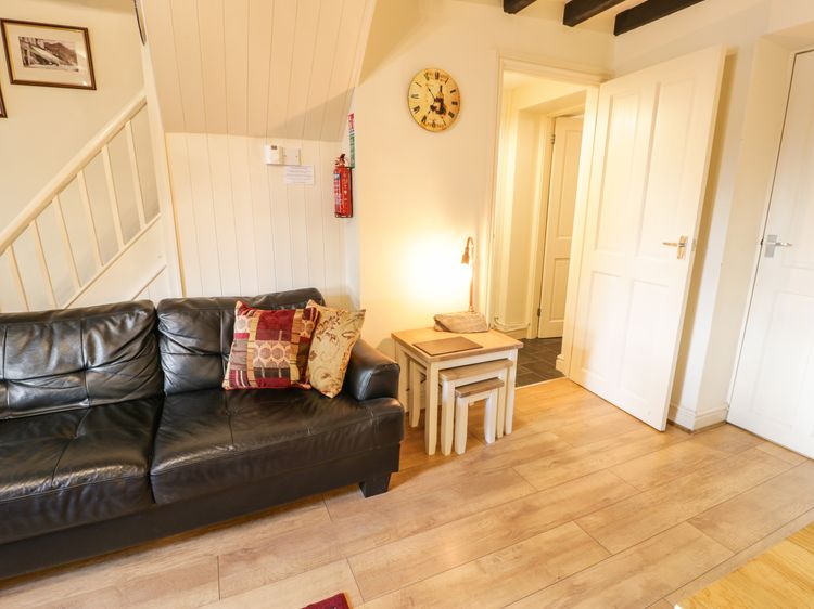 Glan-yr-Afon Cottage, listing photograph 10
