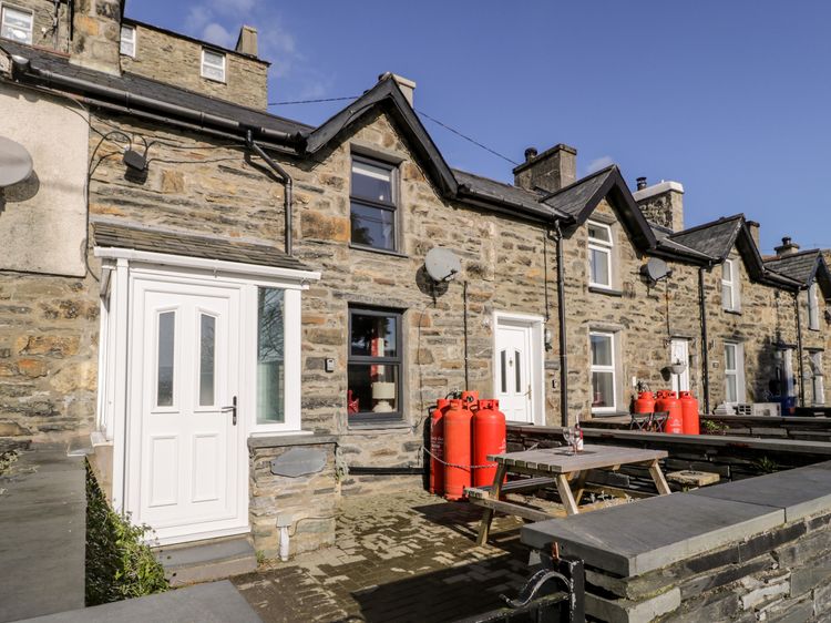 Glan-yr-Afon Cottage, listing photograph 4