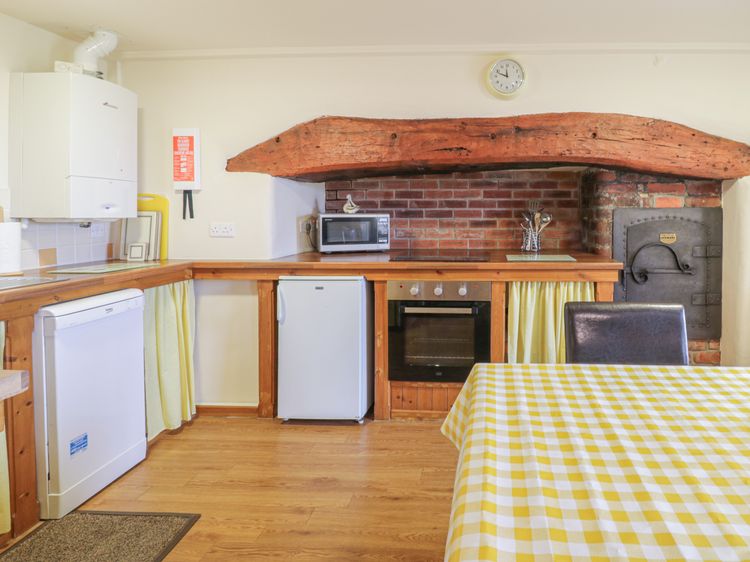 Daffodil Cottage, listing photograph 9